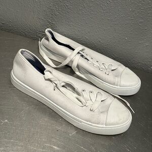 Bobbie brooks white sneakers